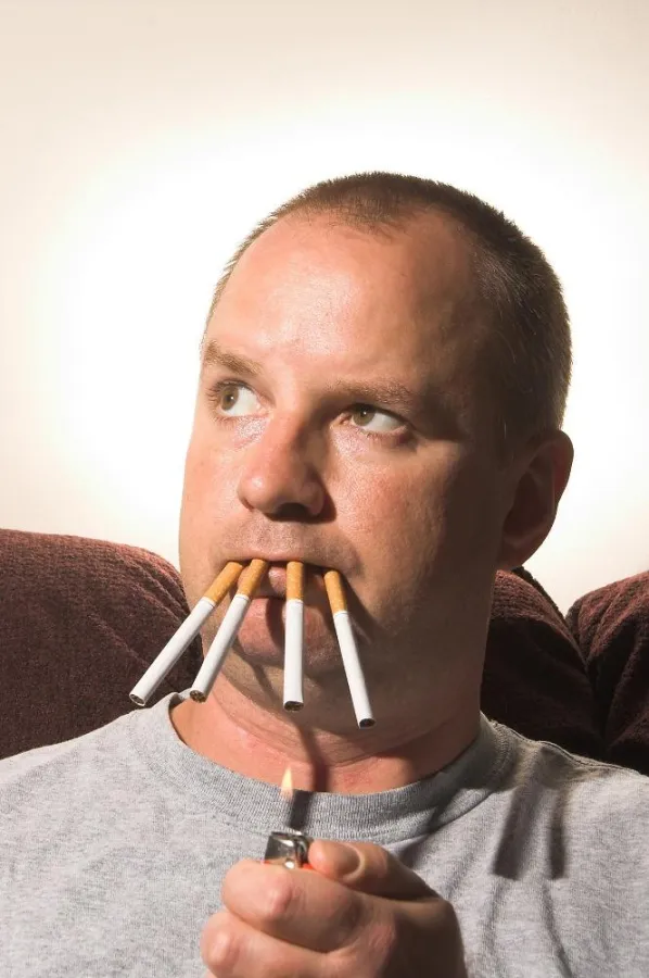 Rauchen in den eigenen vier Wänden kann Folgen nach sich ziehen, vor allem in finanzieller Hinsicht. Bild: tdx/homesolute.com/Rob Byron