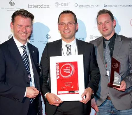 Bild: svh24.de erhält den Preis des Landes NRW für die Digitale Wirtschaft