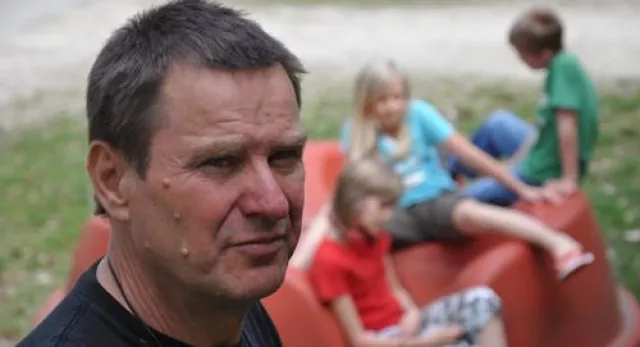 “DER SPIELPLATZ IST EIN LUXUSARTIKEL” Bild: “DER SPIELPLATZ IST EIN LUXUSARTIKEL”