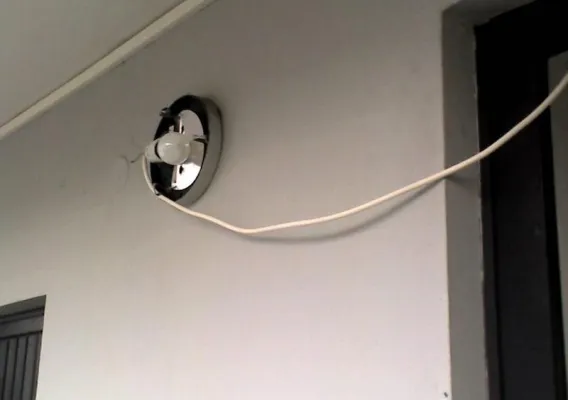 Bild: Mieter, der Wohnung und Haus beschädigt, Vermieter betrügt oder fremden Strom anzapft, ist kaum zu stoppen