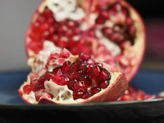 Bild: Superfruits für das Immunsystem - gesunde Abwehr durch vitaminreiche Bio-Säfte