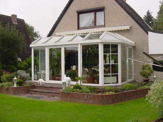 Bild: Gute Gründe einen Wintergarten mit Beschattungs- und Lüftungsanlagen auszustatten