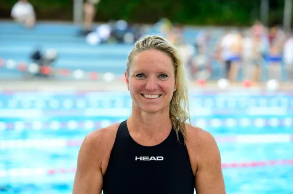 Bild: Olympiasiegerin und Weltmeisterin im Schwimmen im Interview mit dem Parentsmagazin-Hamburg