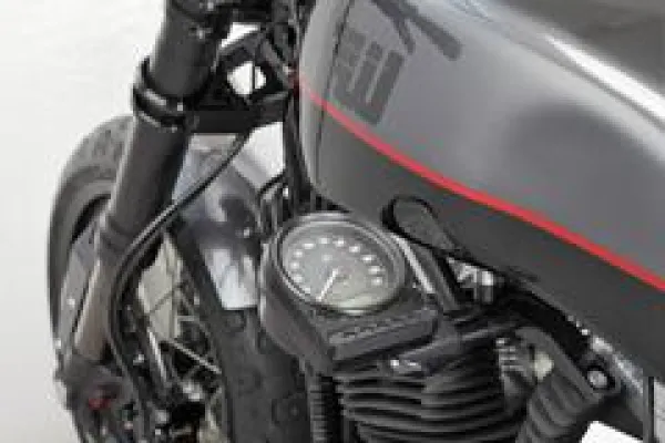 Bild: Seitlich montierbarer Tachohalter für Sportster 48