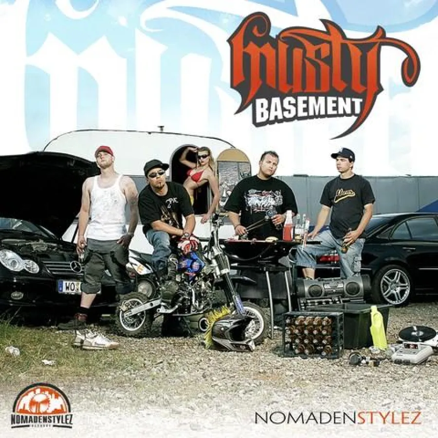 Nomadenstylez - Das Debütalbum der reisenden Rapper Musty Basement. Ab heute im Handel und als Download erhältlich.