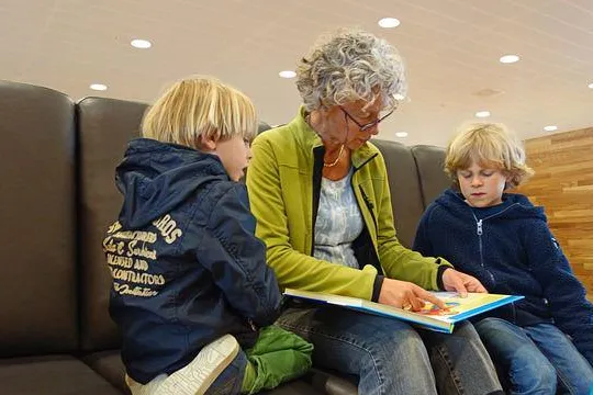 Bild: Generation schmerzlich vermisst - Immer mehr Kinder wachsen ohne Großeltern auf