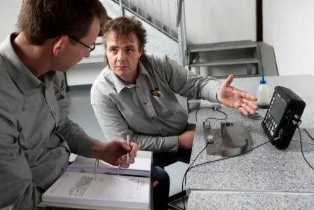 Bild: Fachkraft für Werkstofftechnik - eine arbeitsmarktgerechte Qualifizierung für die Metallbranche