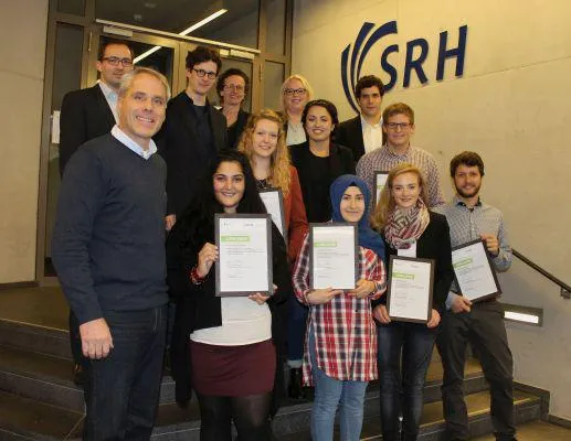 Bild: Langfristige Unterstützung erhalten – 8 Stipendien an der SRH Hochschule Hamm vergeben