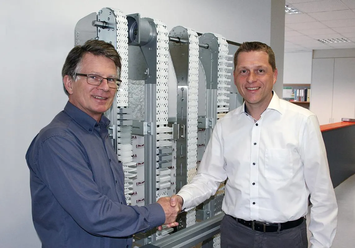 Hannes Lederbauer, Geschäftsführer und Gründer der E-M-M-A GmbH mit Sascha Krebs, Geschäftsführer mk