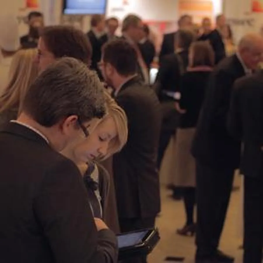 Die interaktive Anwendung von Mobile Event macht den Deutschen Handelskongress mobil.