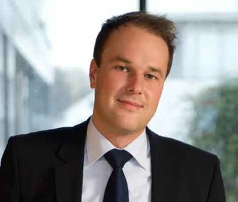 Bild: Christoph Scholze leitet Postadress Global