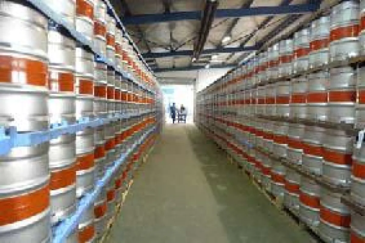 Schäfer Container Systems mit neuem Bürogebäude und Produktionskapazitäten in Lede? nad Sázavou (CZ)