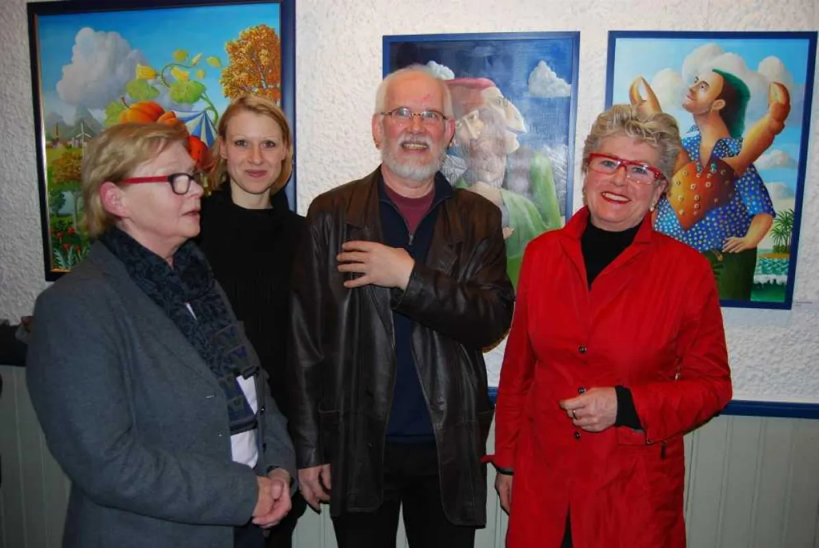 Hildegard Schwarz, Astrid Stäber, der Künstler Raimund Oertling und Stadträtin Brigitte Bergholter