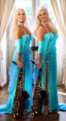 Bild: Claudia und Carmen - Bühnenjubiläum in Dresden