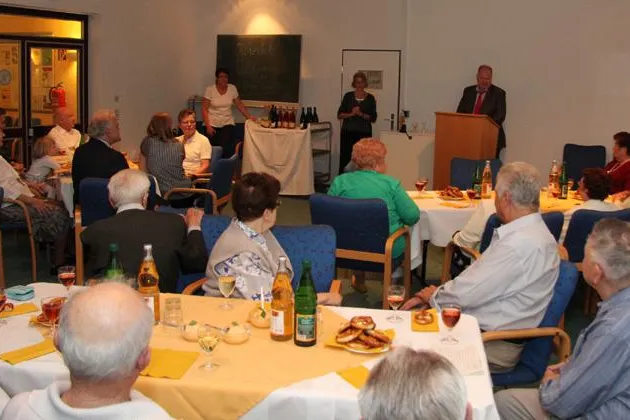 MEDIAN Rheingau-Taunus Klinik begrüßt polnische Gäste – Ehemalige KZ-Häftlinge zu Besuch in Bad Schwalbach Bild: MEDIAN Rheingau-Taunus Klinik begrüßt polnische Gäste – Ehemalige KZ-Häftlinge zu Besuch in Bad Schwalbach