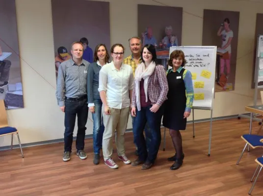 Bild: Und wenn du 18 bist? Careleaver-Netzwerk Deutschland beim Netzwerk Pflegefamilien im VSE NRW zu Gast