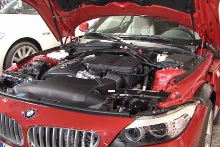 Bild: Technologietrends in konventionellen und alternativen Antrieben: Kunststoffe automotive Powertrain
