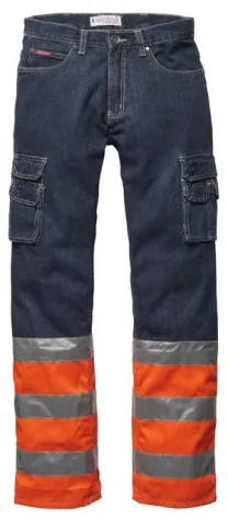 Bild: Jeans-Arbeitshosen von „Instreet“ punkten mit praktischer Ausstattung und einem modischen Design