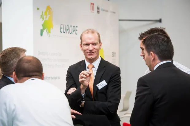 Industrie 4.0 im Blick - znt-Richter präsentiert PAC auf der HMI 2015 Bild: Industrie 4.0 im Blick - znt-Richter präsentiert PAC auf der HMI 2015