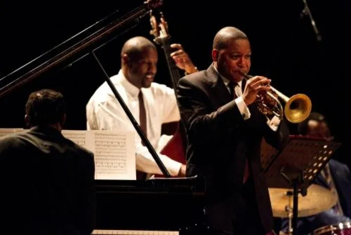 Bild: Jazzlegende Wynton Marsalis feierte Debut beim ABU DHABI FESTIVAL 2010