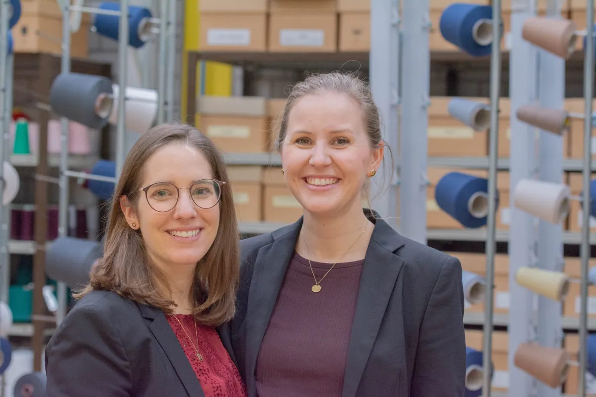 Franziska Nowak und Manuela Miller-Feigl (© MeMi Textiles GmbH)