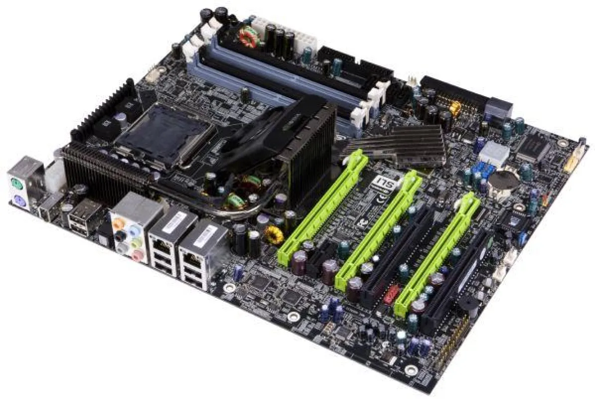 NVIDIA nForce 780i 3way SLI
