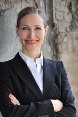 Bild: Der Papst geht, die Rhetorikpäpstin kommt - Zu Besuch bei Rhetorikcoach Jessica Wahl