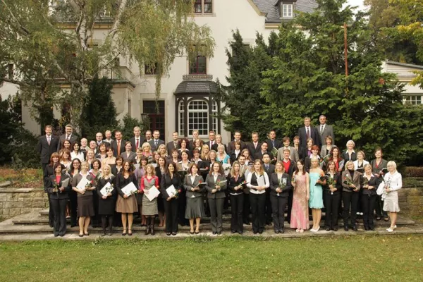 Bild: Feierliche Exmatrikulation der Absolventen des Fachbereichs Wirtschaftswissenschaften der Hochschule Harz