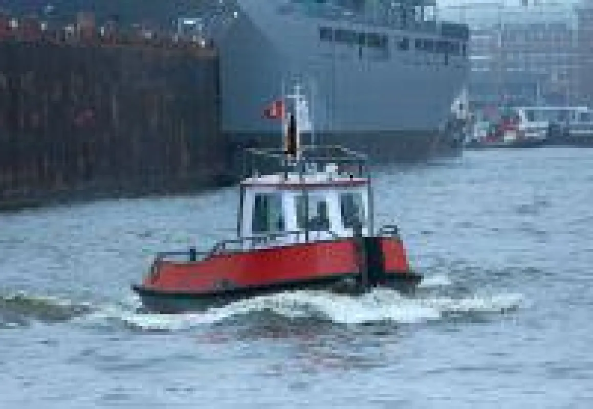 Antifouling-Folie an der Lütt Deern