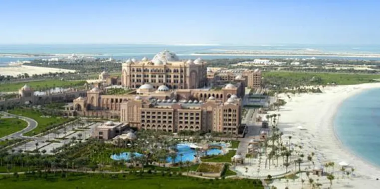 Bild: TV-Tipp: „Das Traumhotel“ in Abu Dhabi, 2. Februar, ARD und ORF2