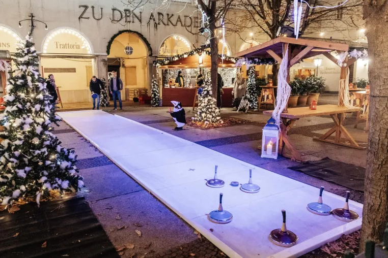 Bild: 2. STROH-Winterwelt lädt mit Eisstock-Schießen und Winter-Bar ins Nikolaiviertel ein