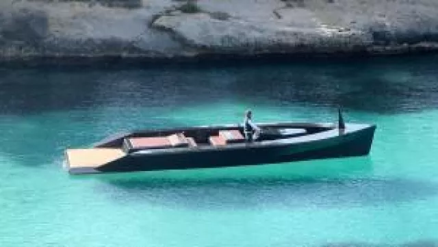 Bild: Lifestyle für Dubais neuen Canal – deutsche Powerboote
