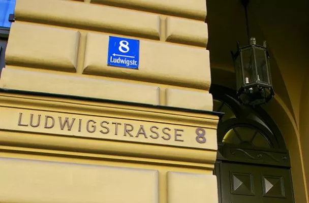 Bild: Satellite Office vergrößert Standort München Ludwigpalais