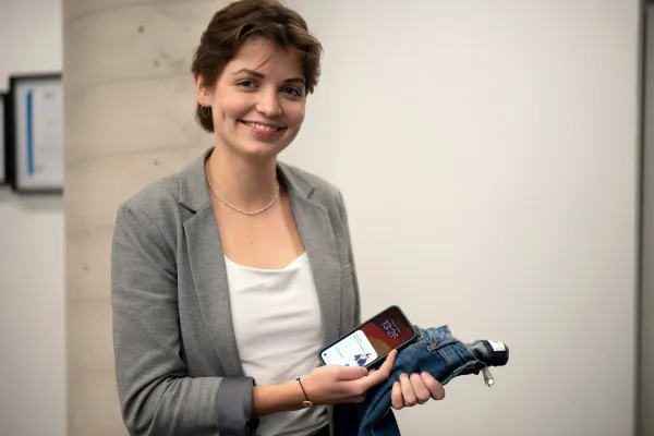 Webinar: Digitaler Produktpass - Wie Marken Compliance in Wachstum und Kundenbindung verwandeln Bild: Webinar: Digitaler Produktpass - Wie Marken Compliance in Wachstum und Kundenbindung verwandeln