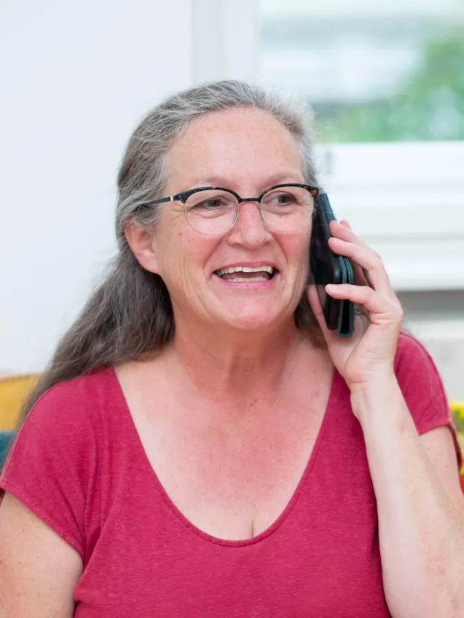 Kontaktaufnahme mit Susanne Lins (© Heidi Holtel, Wien)