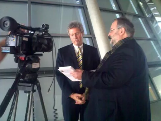 Bild: anders|investieren - Pelikan macht das Trio komplett