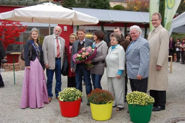 Bild: 50 Jahre „Hach Gartengestaltung Landschaftsbau“: Gratulation und Ehrung für ein großes Jubiläum