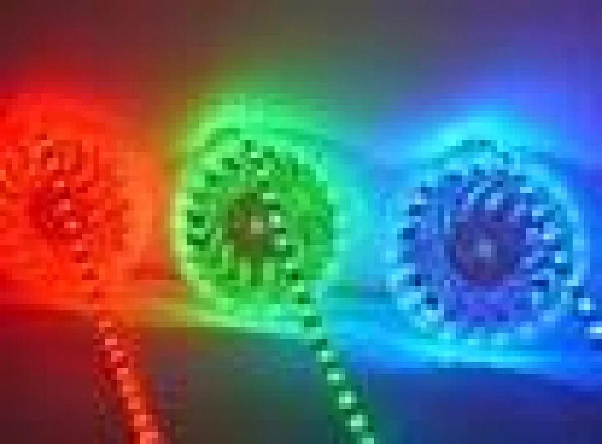 Farbige LED Strips von Hong Kong Coolight Opt-Ele Company Limited setzen Akzente. Foto: Hersteller.