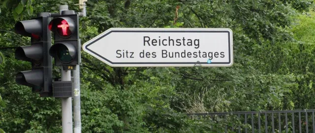 Was sagen die Wahlprogramme zu ‚Pflege‘? Bild: Was sagen die Wahlprogramme zu ‚Pflege‘?