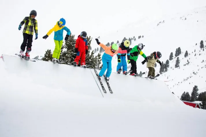 SNOWHOW Kids´Days in den Snow Parks Axamer Lizum und Obergurgl Bild: SNOWHOW Kids´Days in den Snow Parks Axamer Lizum und Obergurgl