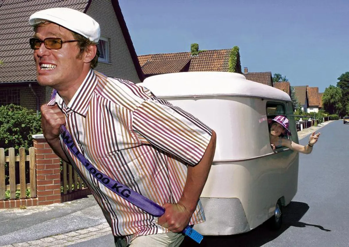 Spritsparend in den Urlaub fahren geht auch leichter  - die Tipps der Klimaschutzagentur Bremer Energie-Konsens zeigen wie: www.energiekonsens.de/sprit_sparen