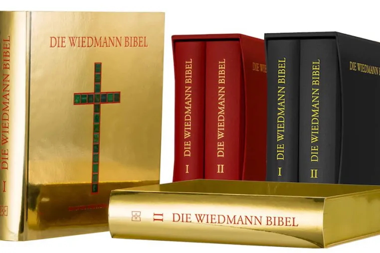 Bild: Die längste gemalte Bibel erstmals auf Leipziger Buchmesse