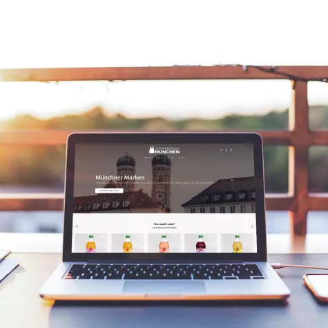 Code in Flaschen: Getränkeservice München lässt seinen Online-Shop von STEINBERGER Innovation generalüberholen Bild: Code in Flaschen: Getränkeservice München lässt seinen Online-Shop von STEINBERGER Innovation generalüberholen