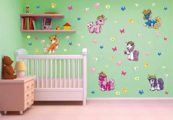 Bild: Filly Unicorn Wandaufkleber – jetzt sind die beliebten Einhörner als Dekoration erhältlich