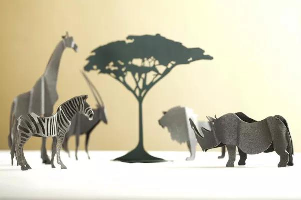 Bild: Künstlerische Frühlingsboten im Garten