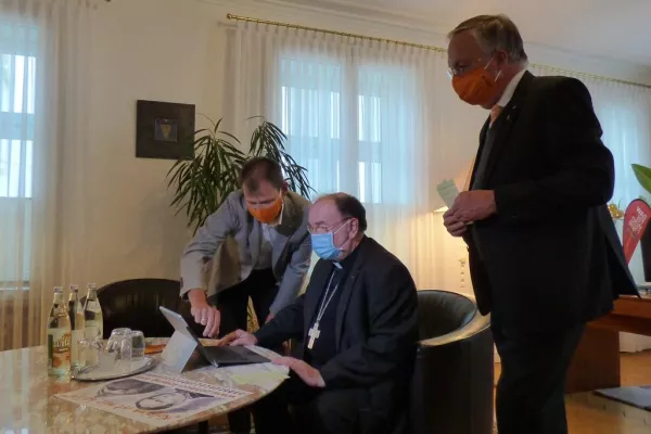 Bischof Dr. Bertram Meier unterstützt Petition zur Heiligsprechung Adolph Kolpings Bild: Bischof Dr. Bertram Meier unterstützt Petition zur Heiligsprechung Adolph Kolpings