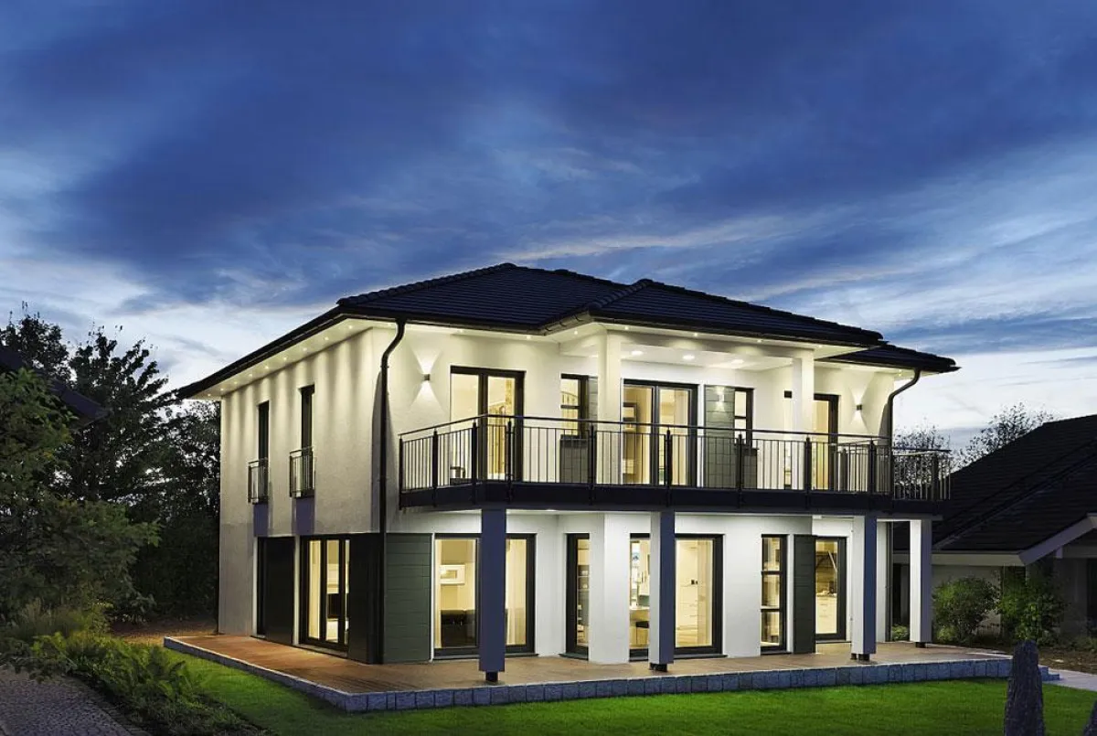 RENSCH-HAUS Musterhaus Montana in München