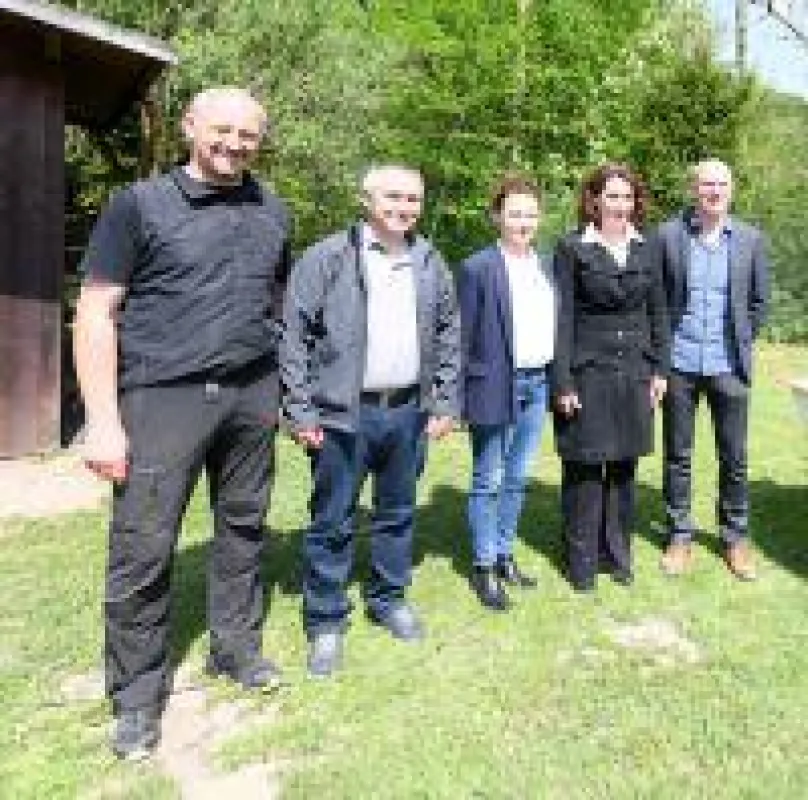 Förderprojekt:Gnadenhöfe. Von li. K.Schuhmacher,U.Schmidt, Dr. J.Stubenbord, Chr.Rohn, H.Arnd.(c)www.der-gnadenhof.de
