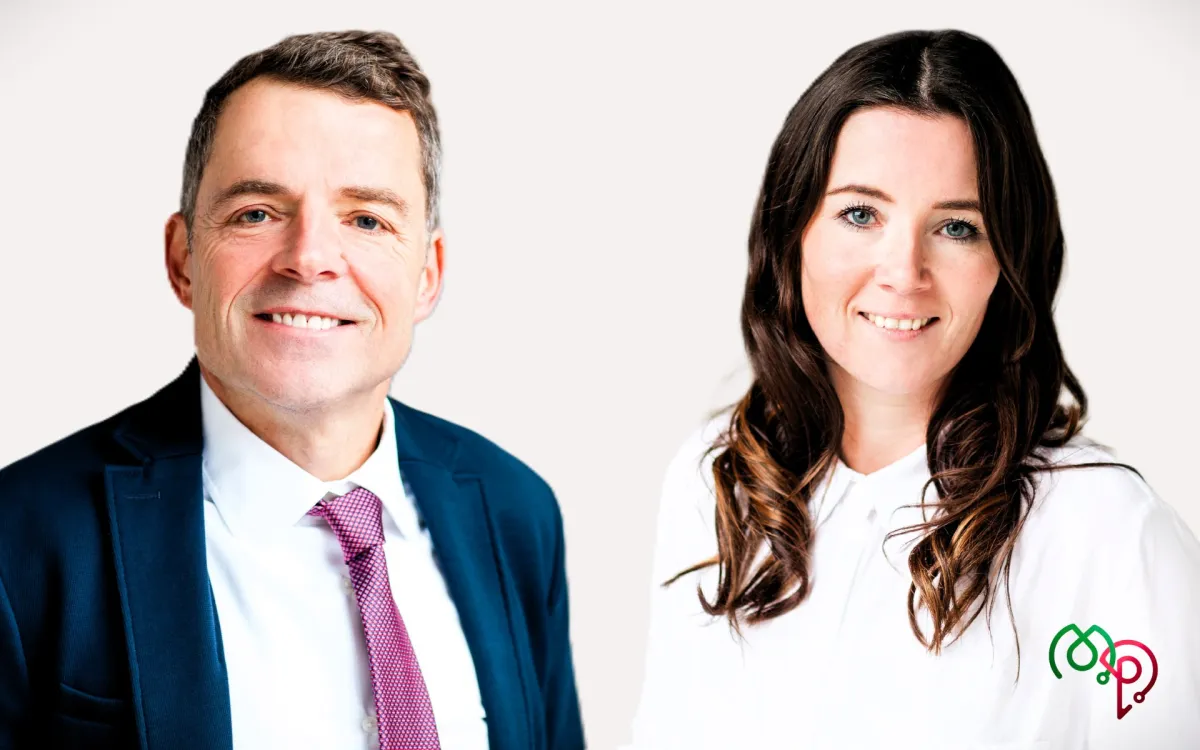Die Geschäftsführer von Precoplat Andreas Brüggen (links) und Katharina Völker (rechts). (© Fredda Weiler / Lichthalle Krefeld)