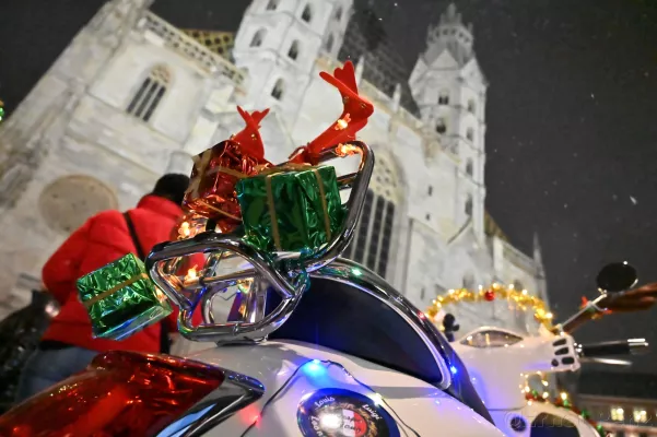 Bild: Charity Weihnachtsevent - 6.900€ Spende